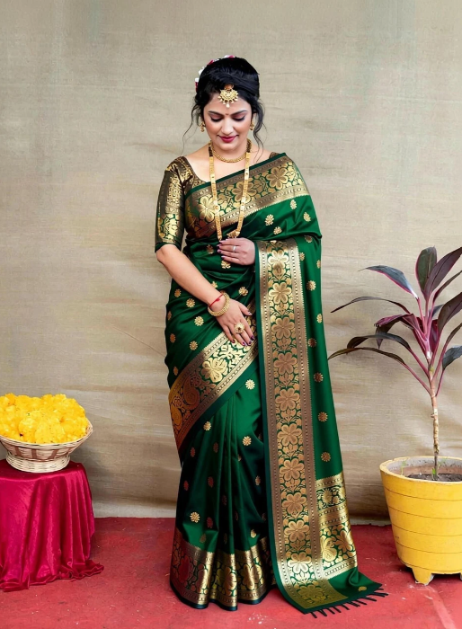 Mishowglitter Woven Patola Jacquard, Pure Silk Saree (Green)